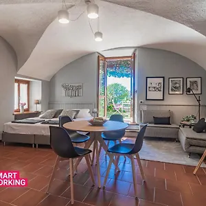 Atelier Dell'artista By Wonderful Italy , Varenna Italy